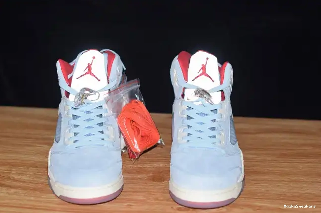MaikeSneakers Trophy 5 x JSP Ice Blue Air Room CI1899-400 Jordan 0405